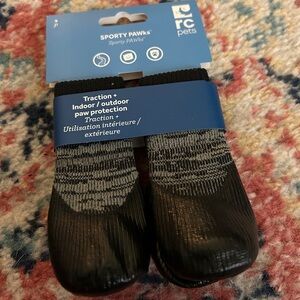 NWT Sporty Paws Dog paw protectors with traction